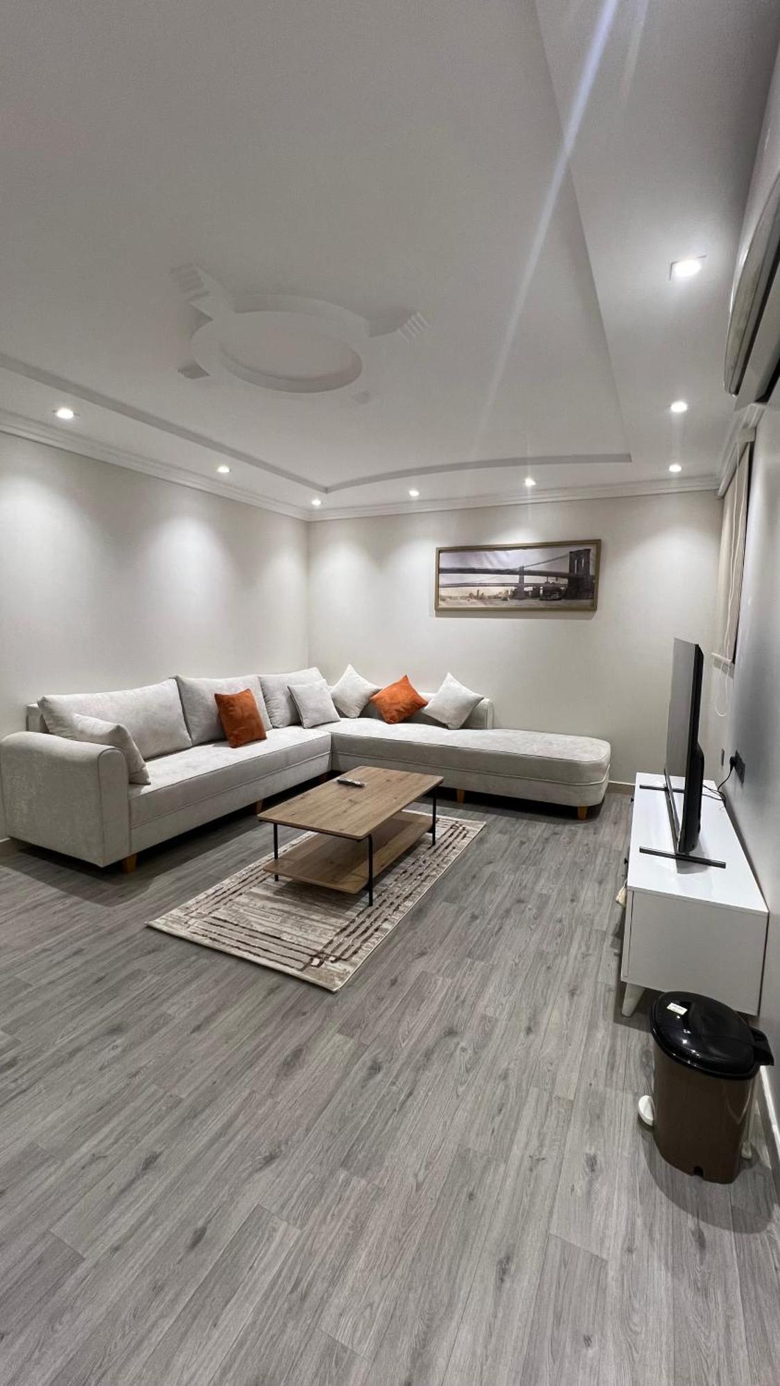 Apartment شقه غرفه وصالة بوصول ذاتي 404